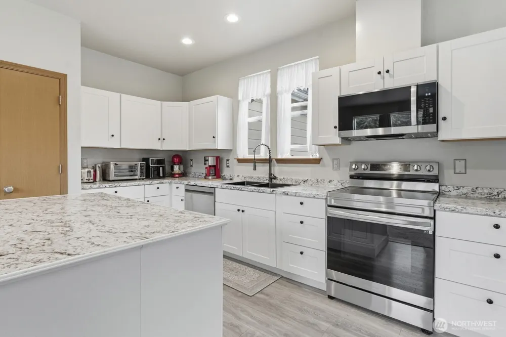 36 Daring Lane Aberdeen, WA 98520