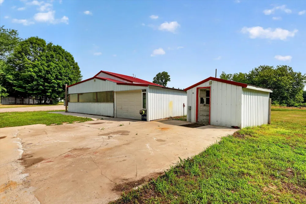 15819 Lincoln Street Coral, MI 49322