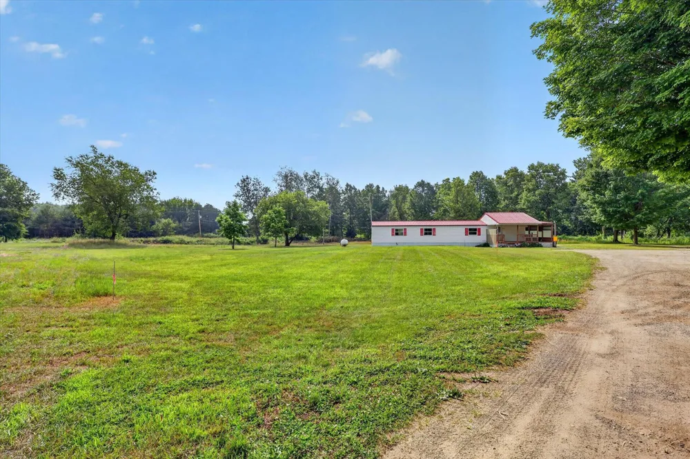 15819 Lincoln Street Coral, MI 49322
