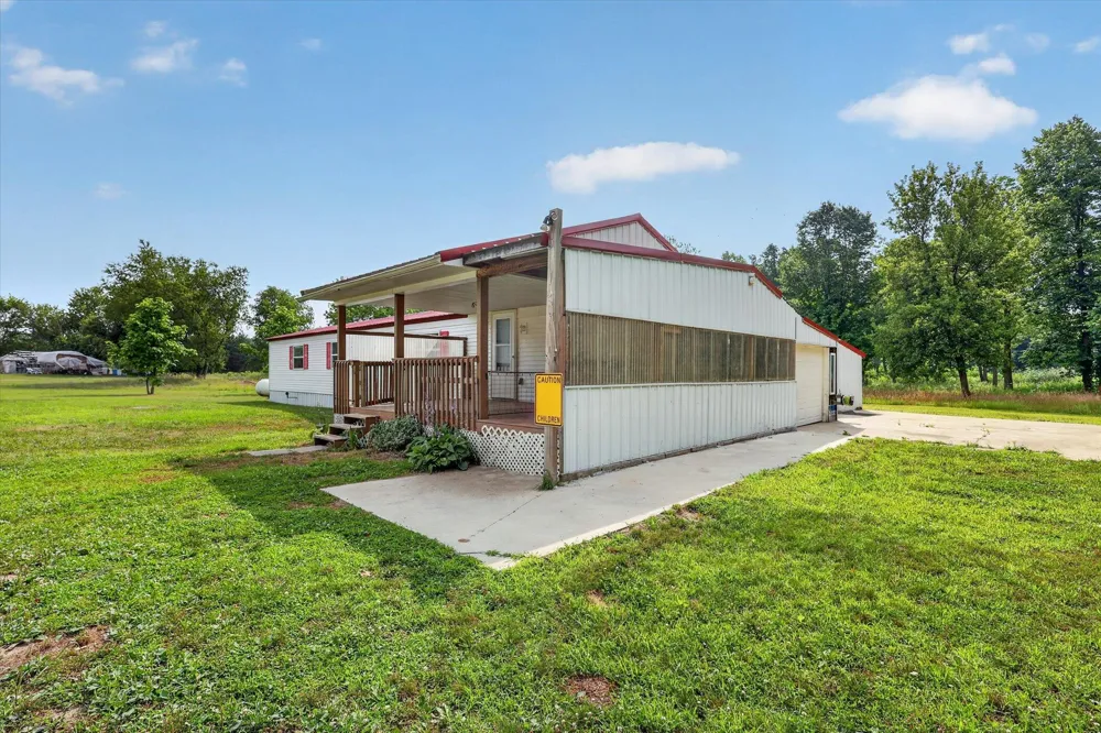 15819 Lincoln Street Coral, MI 49322