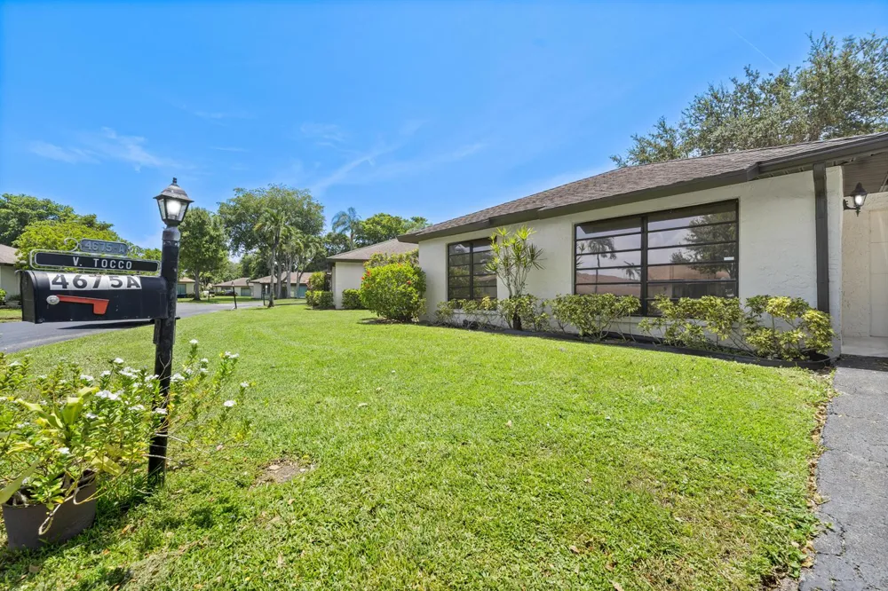 4675 ROBINWOOD CIRCLE #A Boynton Beach, FL 33436