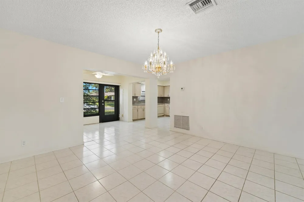 4675 ROBINWOOD CIRCLE #A Boynton Beach, FL 33436