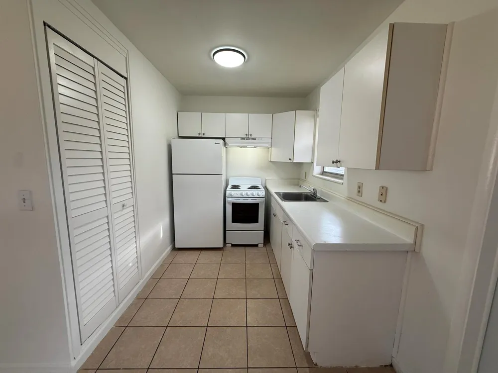 2915 JACKSON STREET #12 Hollywood, FL 33020