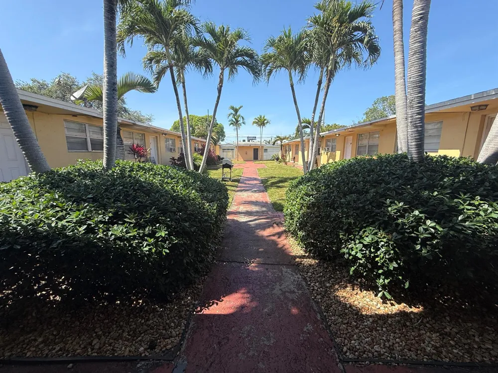 2915 JACKSON STREET #12 Hollywood, FL 33020