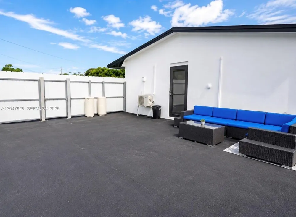 10955 SW 223rd St Miami, FL 33170
