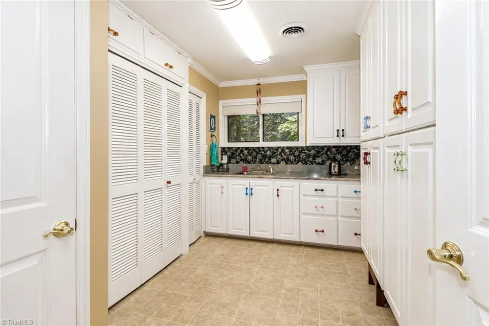 107 Augusta Drive Statesville, NC 28625