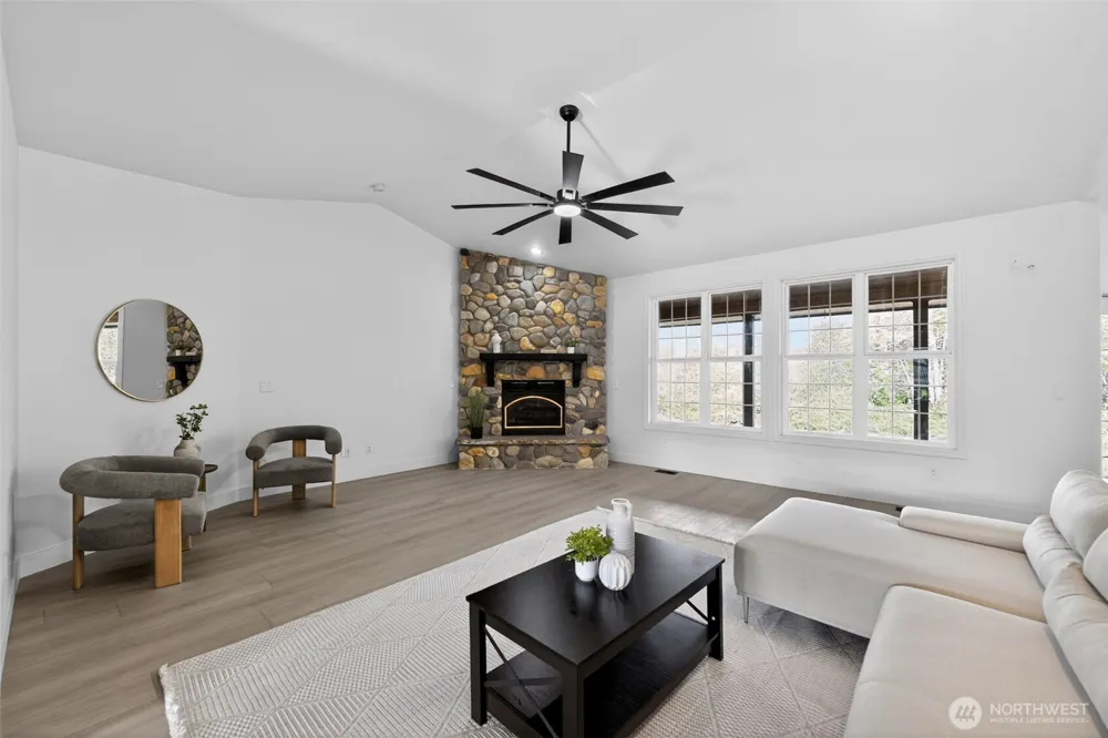 31728 SE Issaquah Fall City Road Fall City, WA 98024
