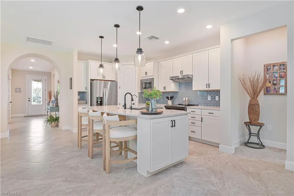 17157 Oakstead Drive Alva, FL 33920