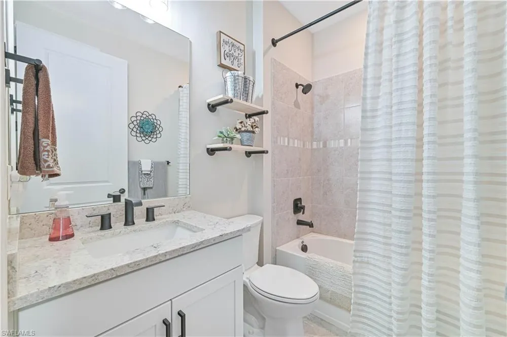 17157 Oakstead Drive Alva, FL 33920