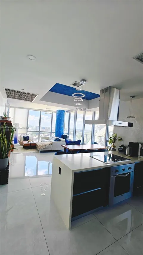 1100 Biscayne Blvd #2106