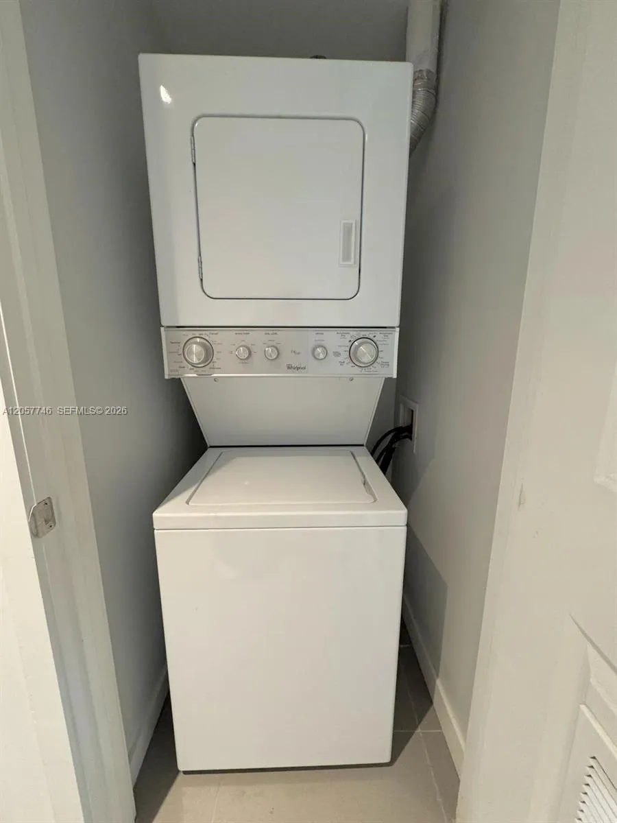 1600 NE 1st Ave #2611 Miami, FL 33132