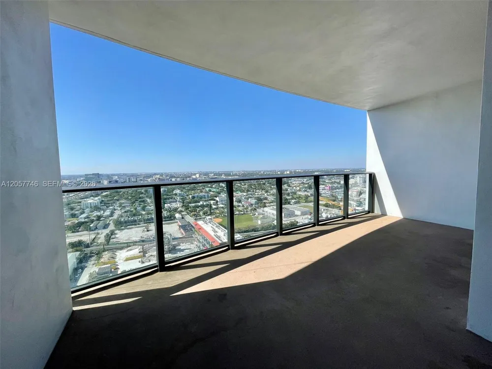 1600 NE 1st Ave #2611 Miami, FL 33132