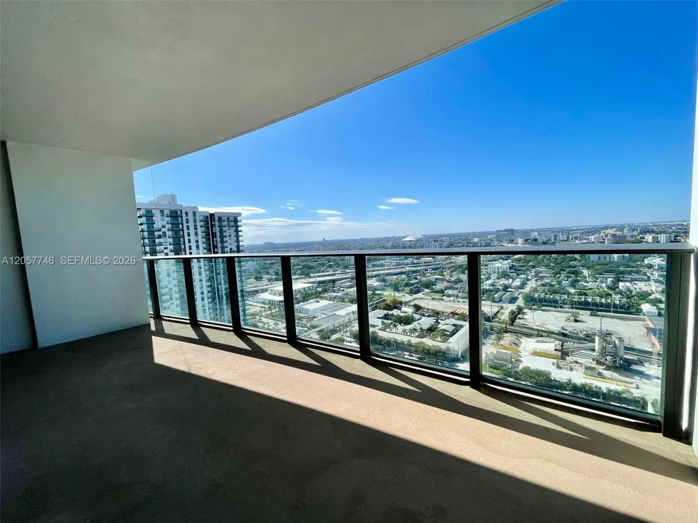 1600 NE 1st Ave #2611 Miami, FL 33132