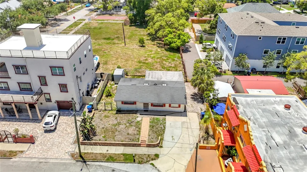 2304 HIGHLAND AVENUE Tampa, FL 33602