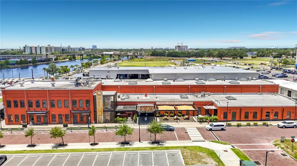 2304 HIGHLAND AVENUE Tampa, FL 33602