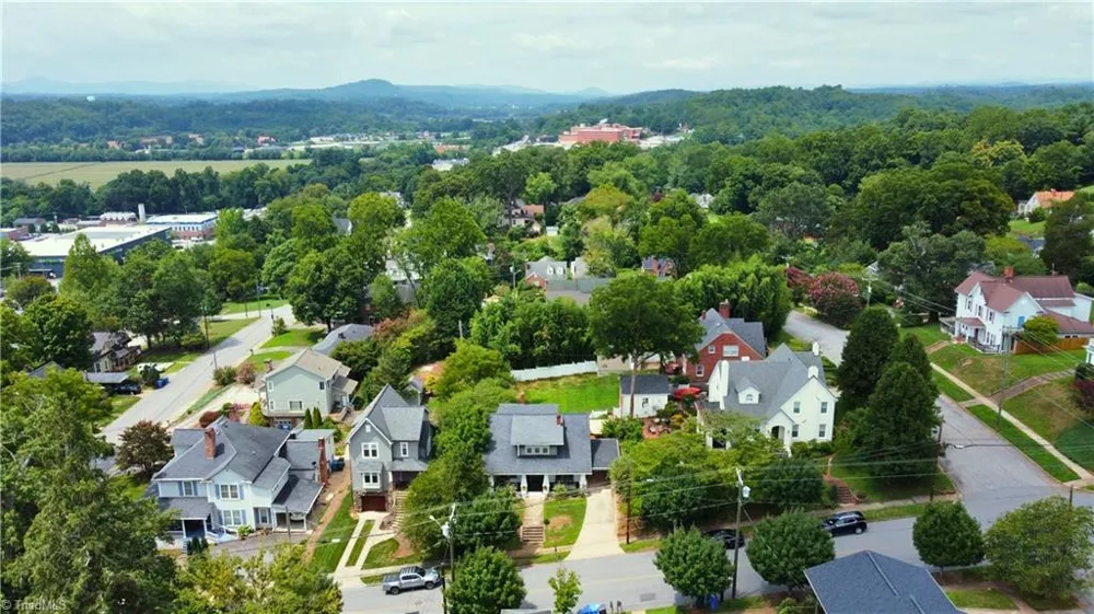 507 9th Street North Wilkesboro, NC 28659