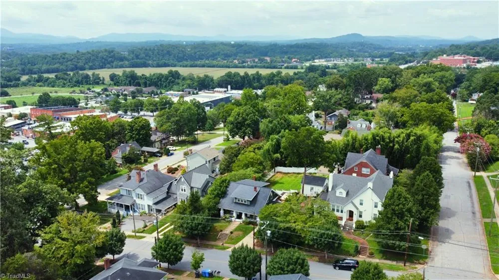 507 9th Street North Wilkesboro, NC 28659