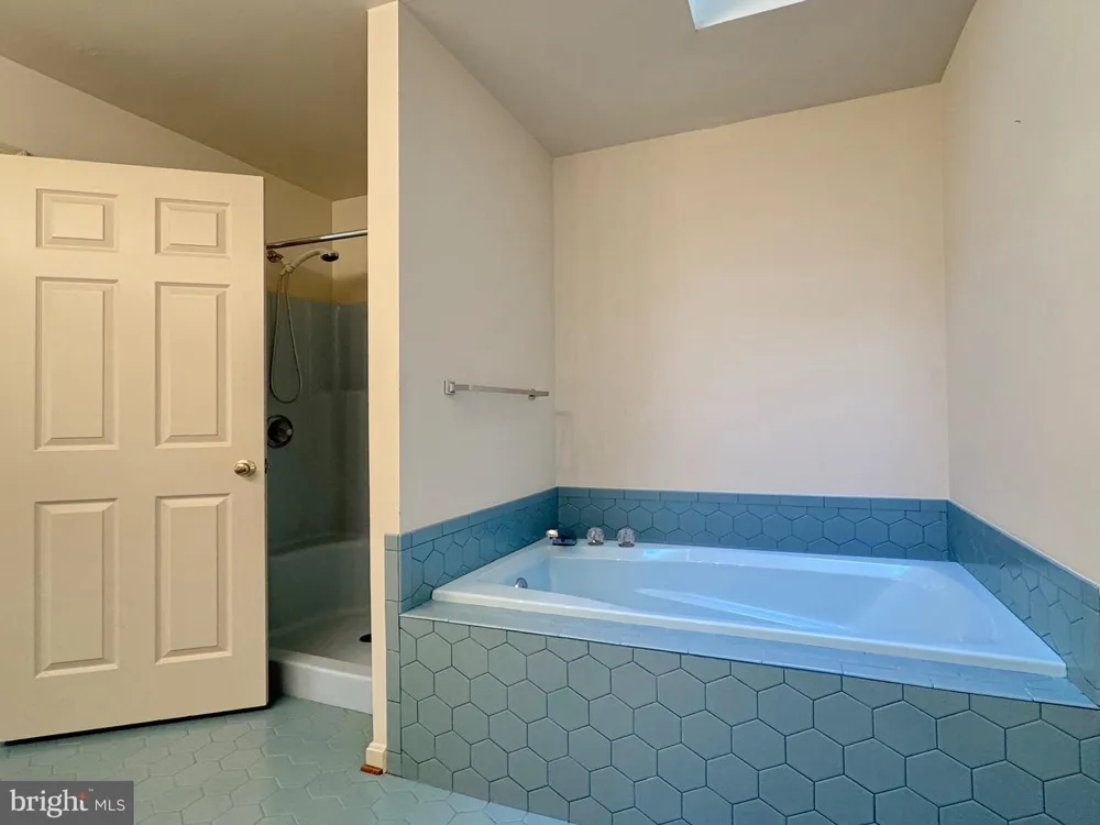 14495 OVER CREEK DRIVE Issue, MD 20645