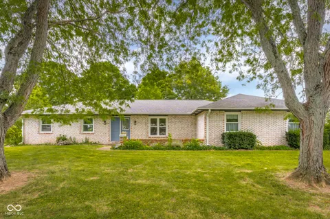 10112 Hickory Lane