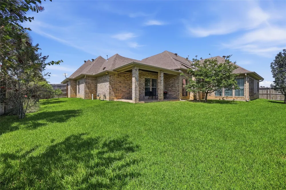 103 King Palms Way Lumberton, TX 77657