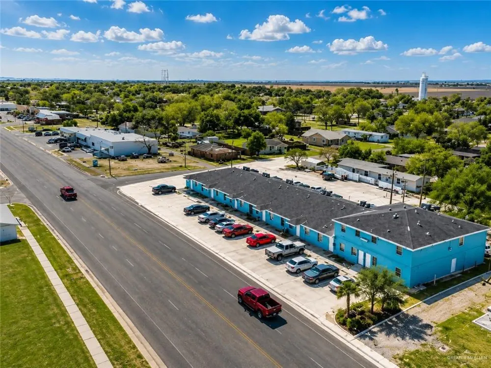 624 W Santa Rosa Avenue Edcouch, TX 78538