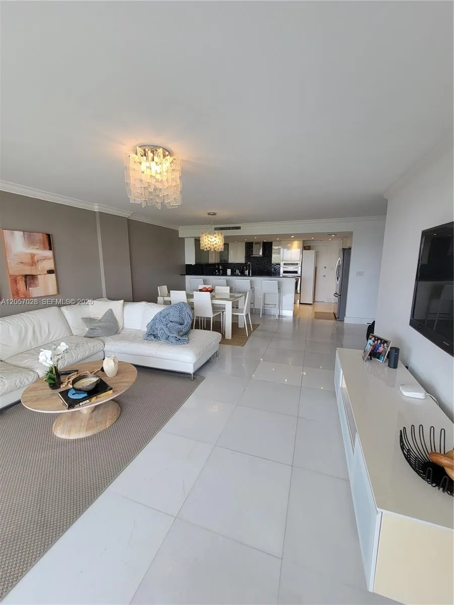 199 Ocean Lane Dr #1206 Key Biscayne, FL 33149