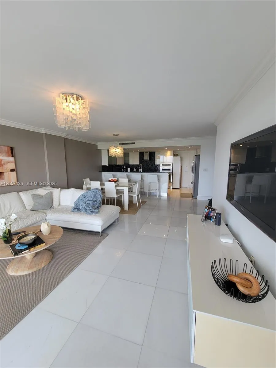 199 Ocean Lane Dr #1206 Key Biscayne, FL 33149