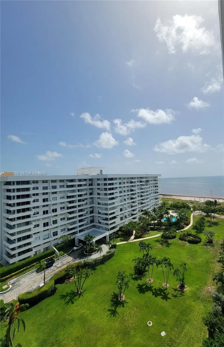 199 Ocean Lane Dr #1206 Key Biscayne, FL 33149