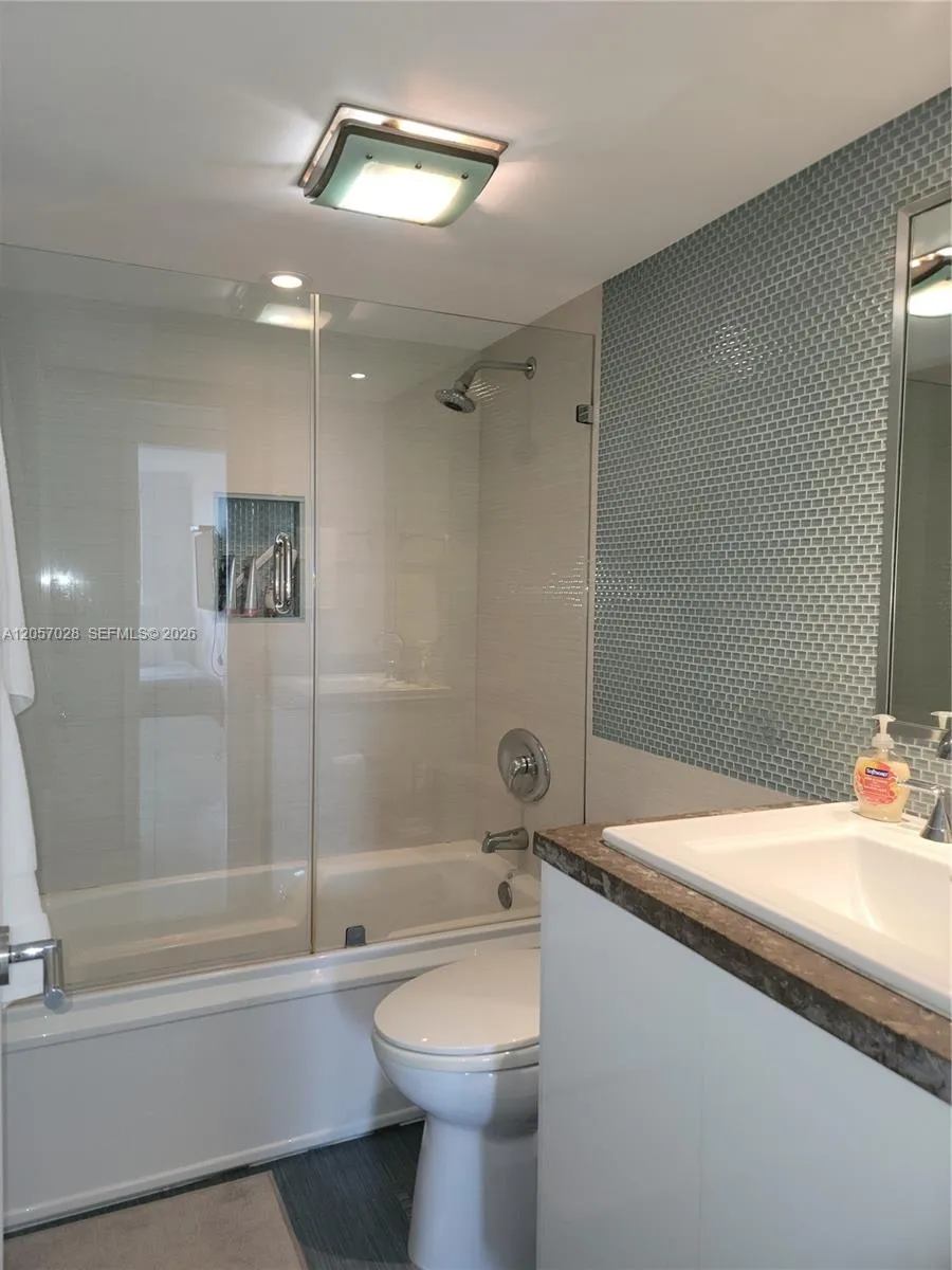 199 Ocean Lane Dr #1206 Key Biscayne, FL 33149