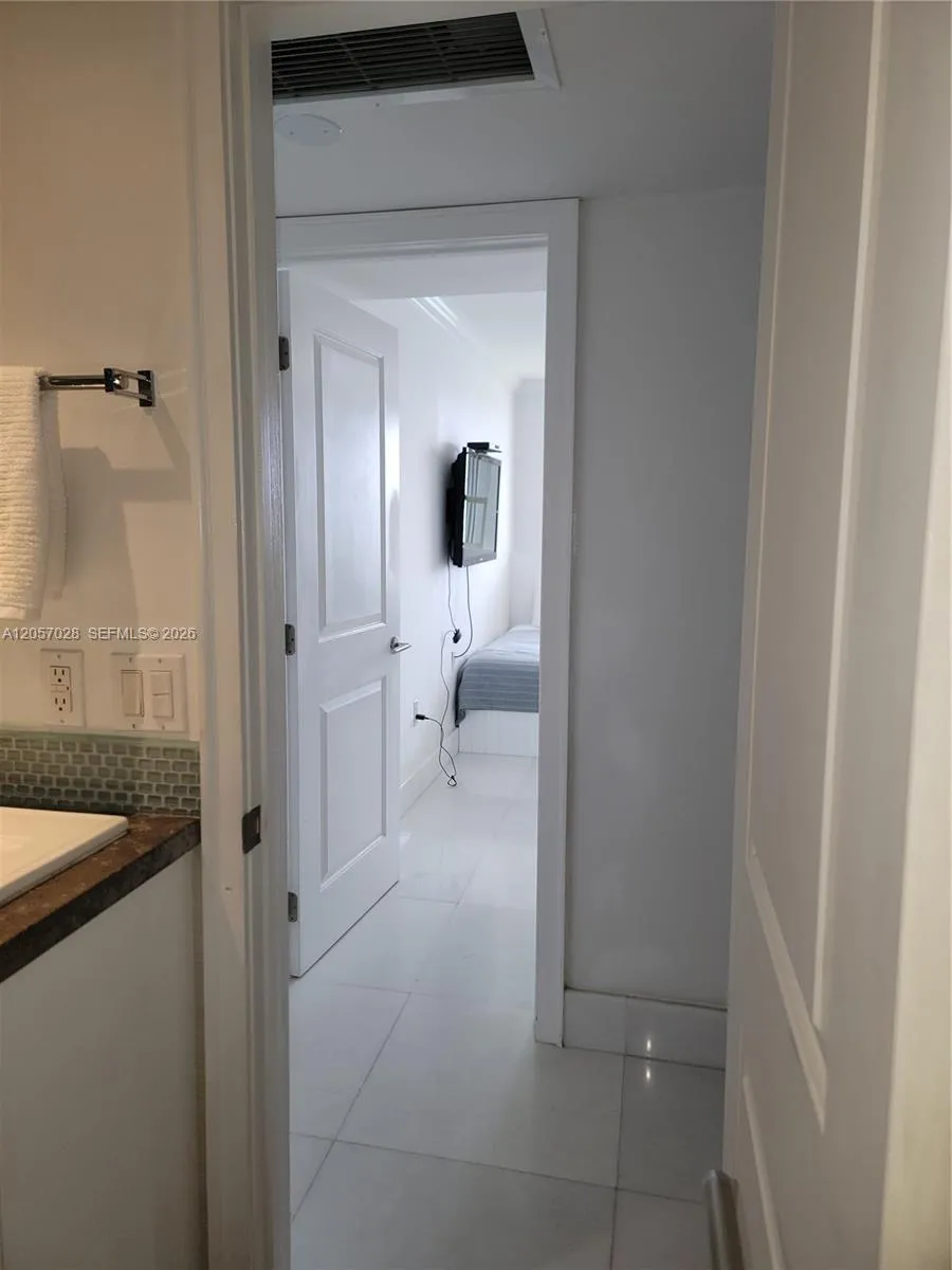 199 Ocean Lane Dr #1206 Key Biscayne, FL 33149