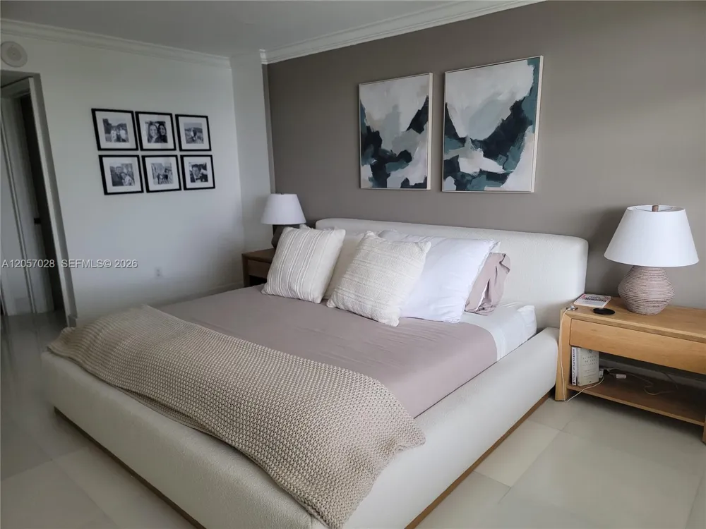 199 Ocean Lane Dr #1206 Key Biscayne, FL 33149