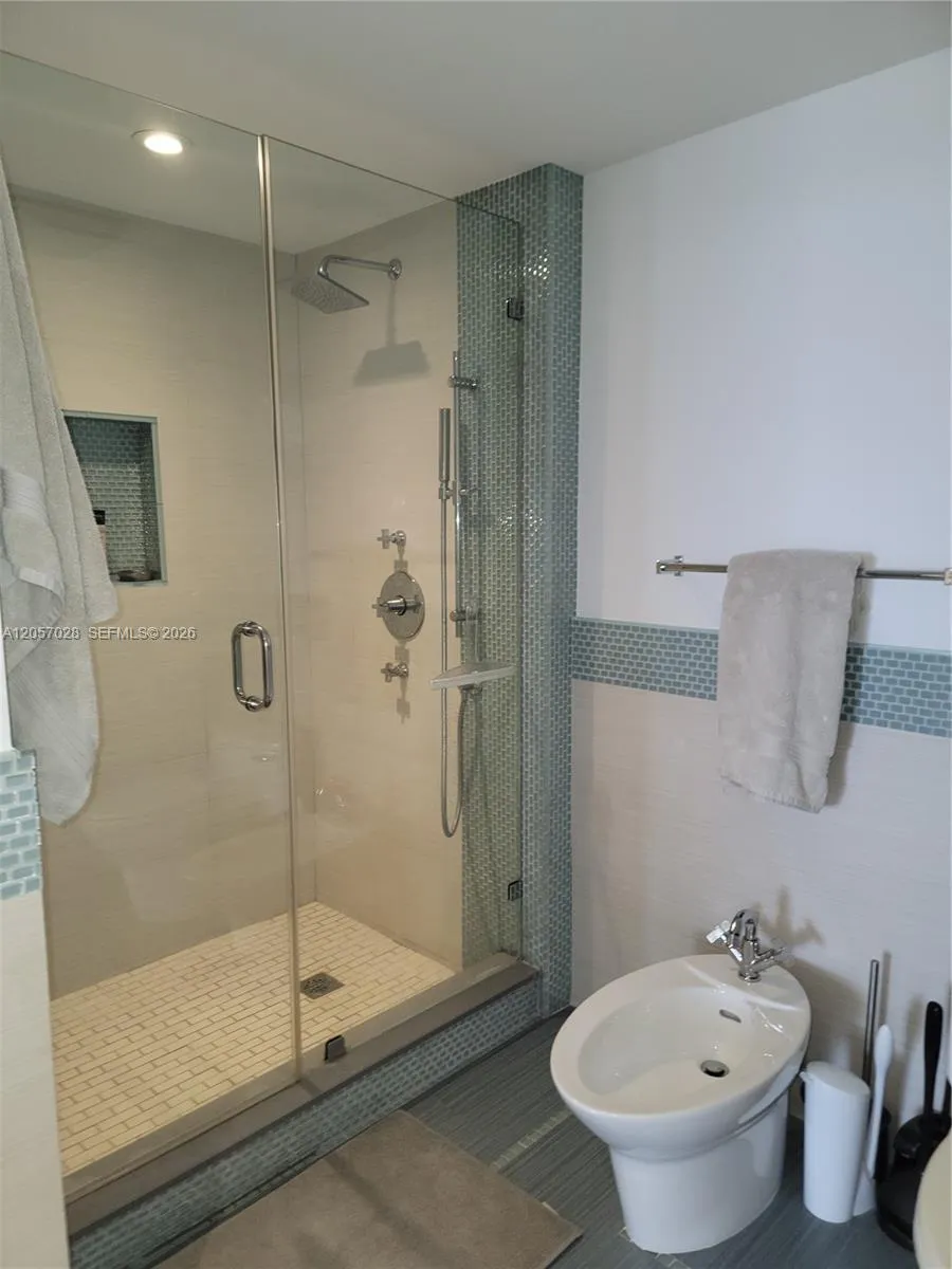 199 Ocean Lane Dr #1206 Key Biscayne, FL 33149