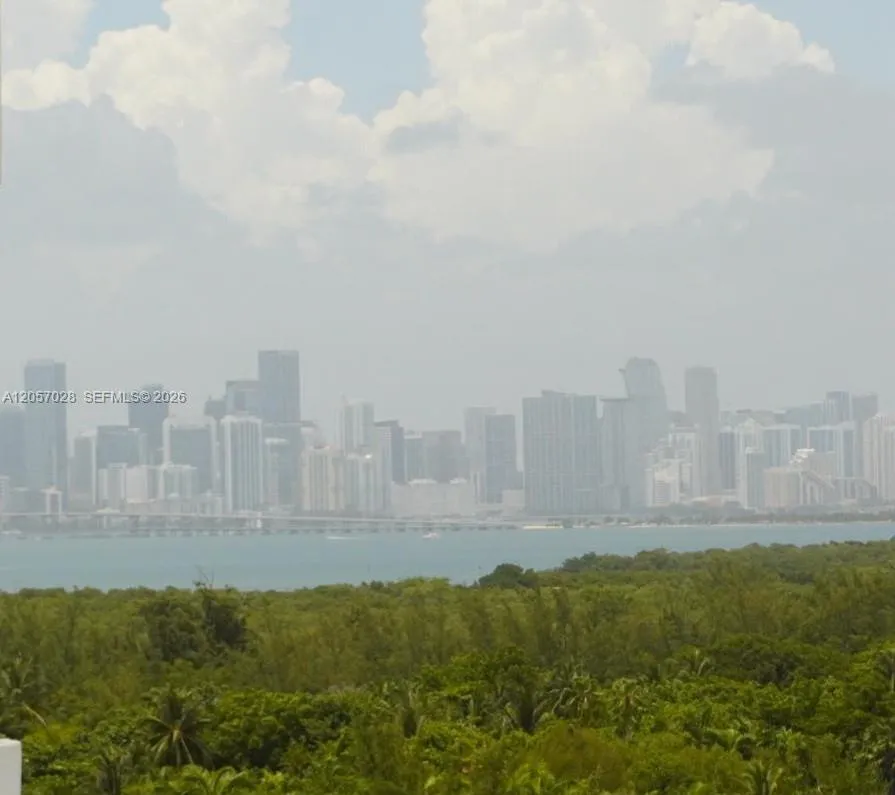 199 Ocean Lane Dr #1206 Key Biscayne, FL 33149