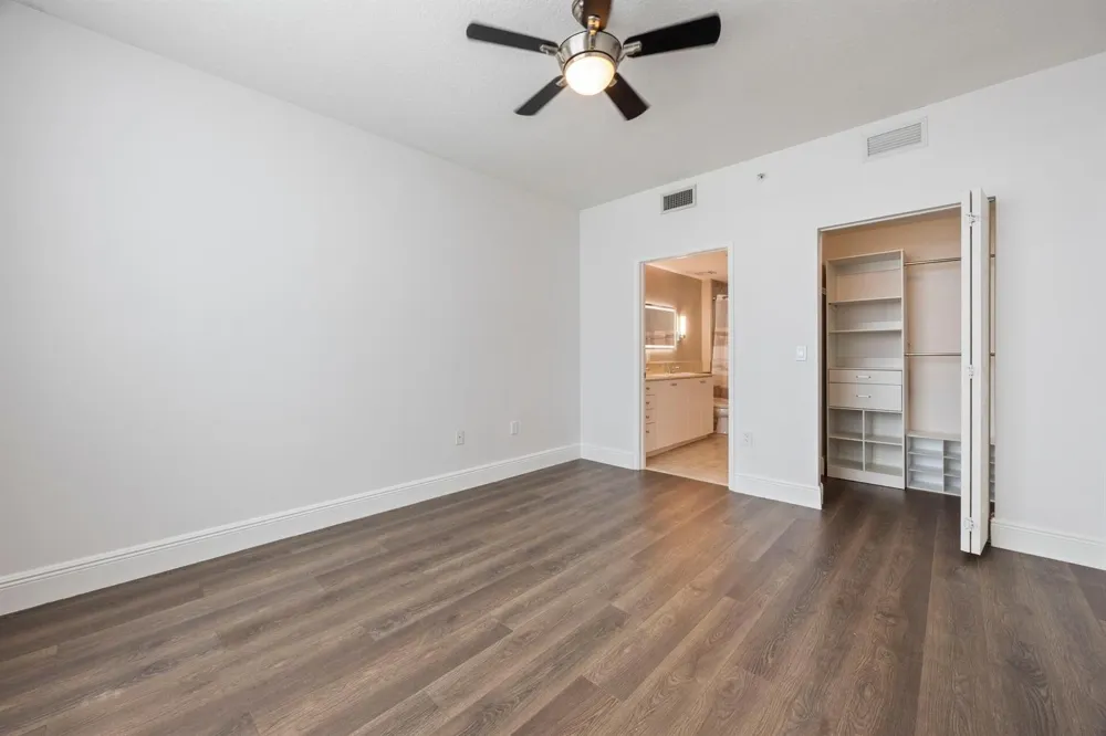 804 E WINDWARD WAY #621 Lantana, FL 33462