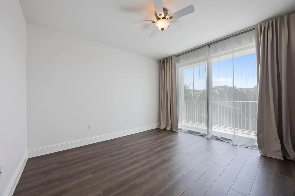 804 E WINDWARD WAY #621 Lantana, FL 33462