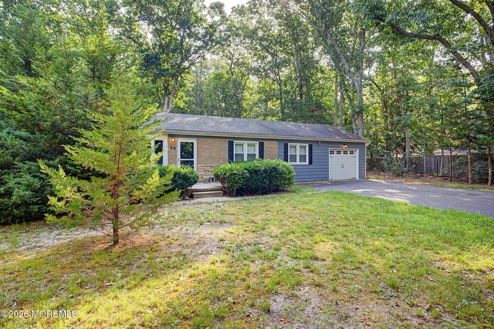 26 Frenchs Lane Tuckerton, NJ 08087