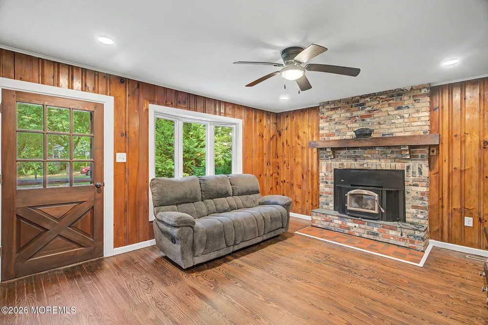 26 Frenchs Lane Tuckerton, NJ 08087