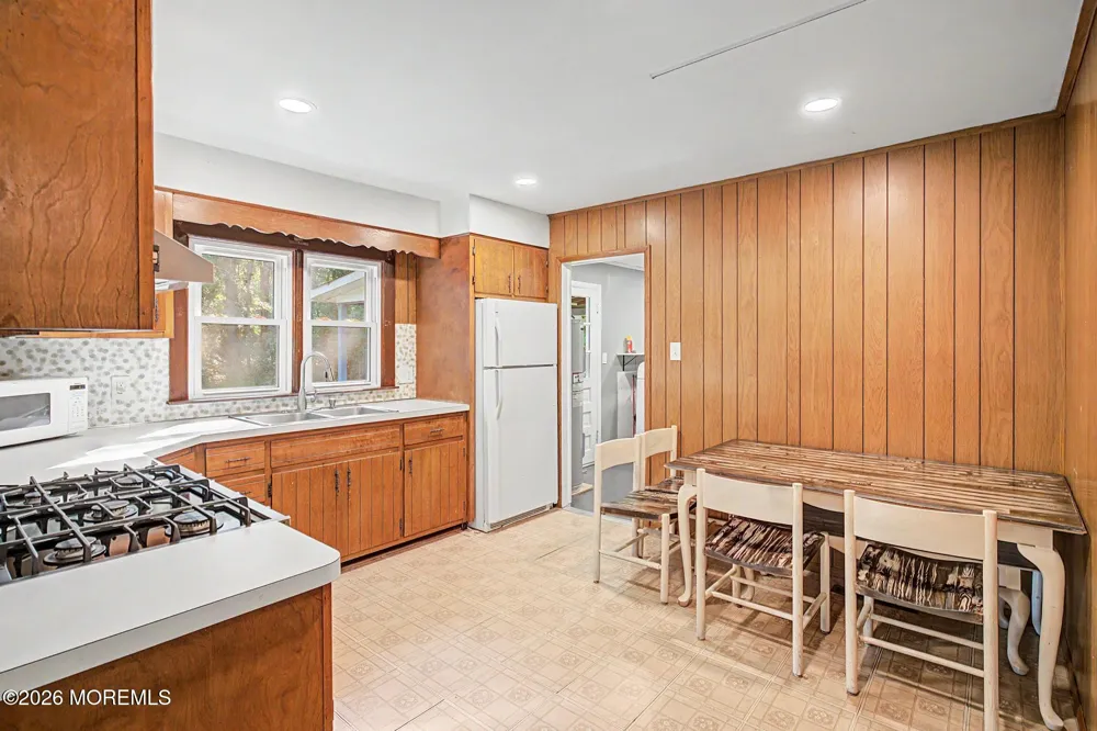 26 Frenchs Lane Tuckerton, NJ 08087