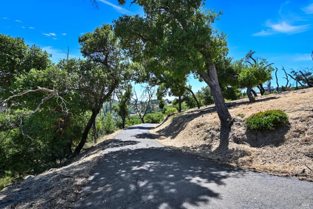 1400 Michele Lane Santa Rosa, CA 95404