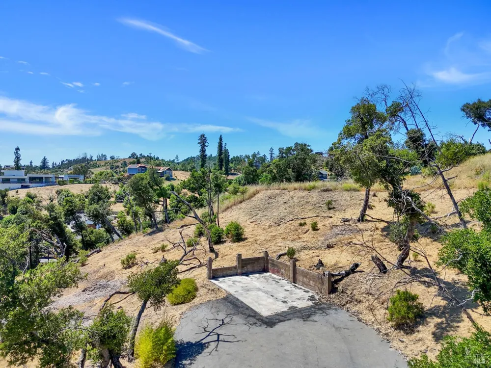 1400 Michele Lane Santa Rosa, CA 95404