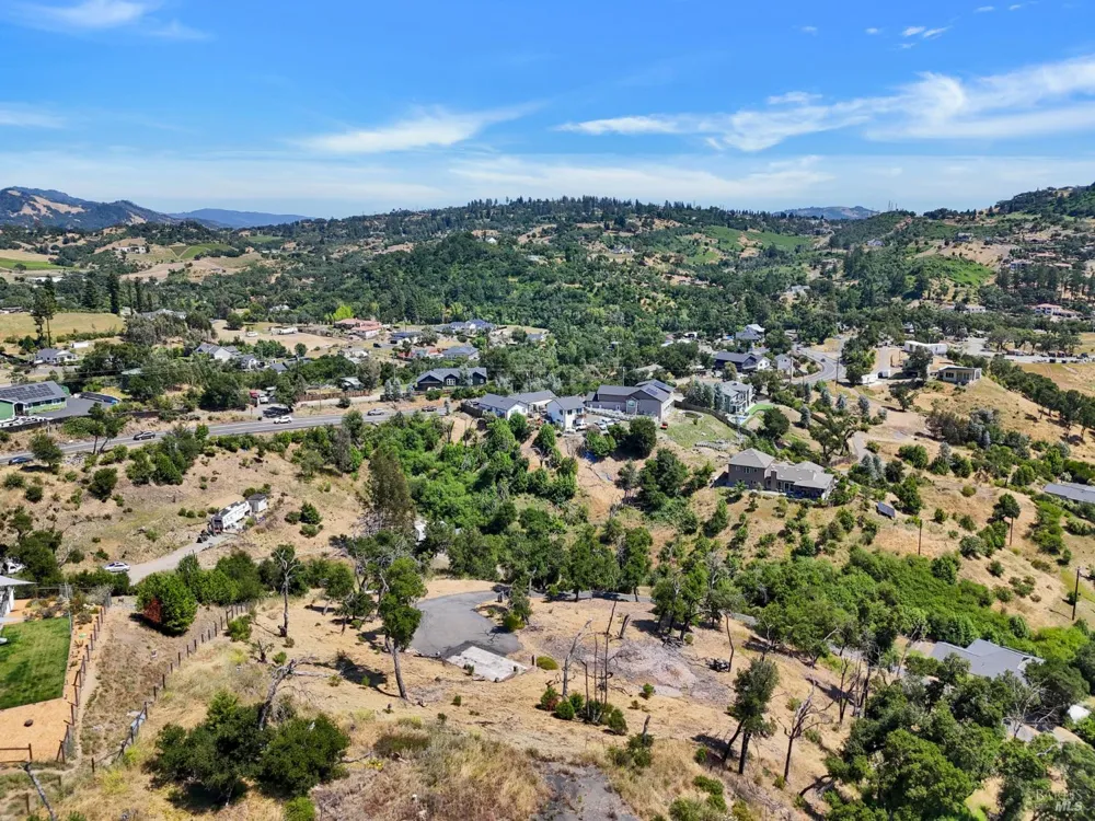 1400 Michele Lane Santa Rosa, CA 95404
