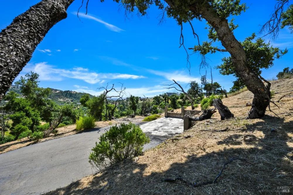 1400 Michele Lane Santa Rosa, CA 95404