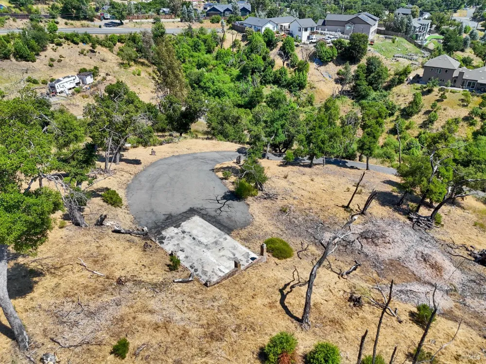 1400 Michele Lane Santa Rosa, CA 95404