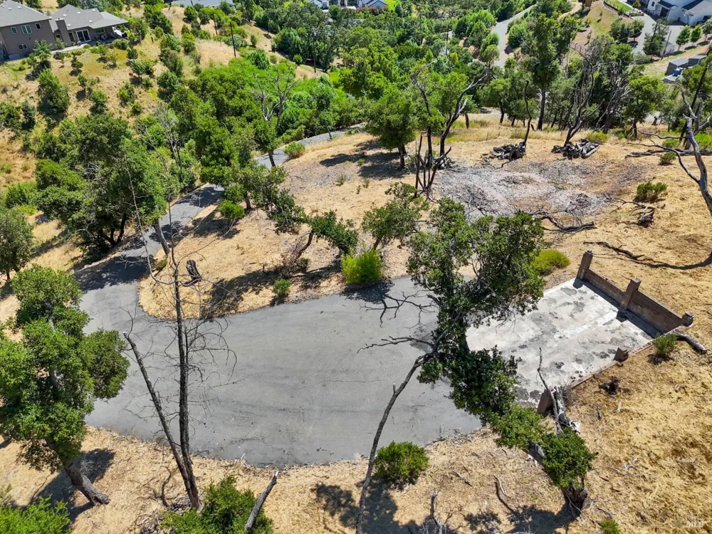 1400 Michele Lane Santa Rosa, CA 95404