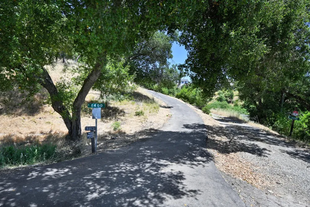 1400 Michele Lane Santa Rosa, CA 95404