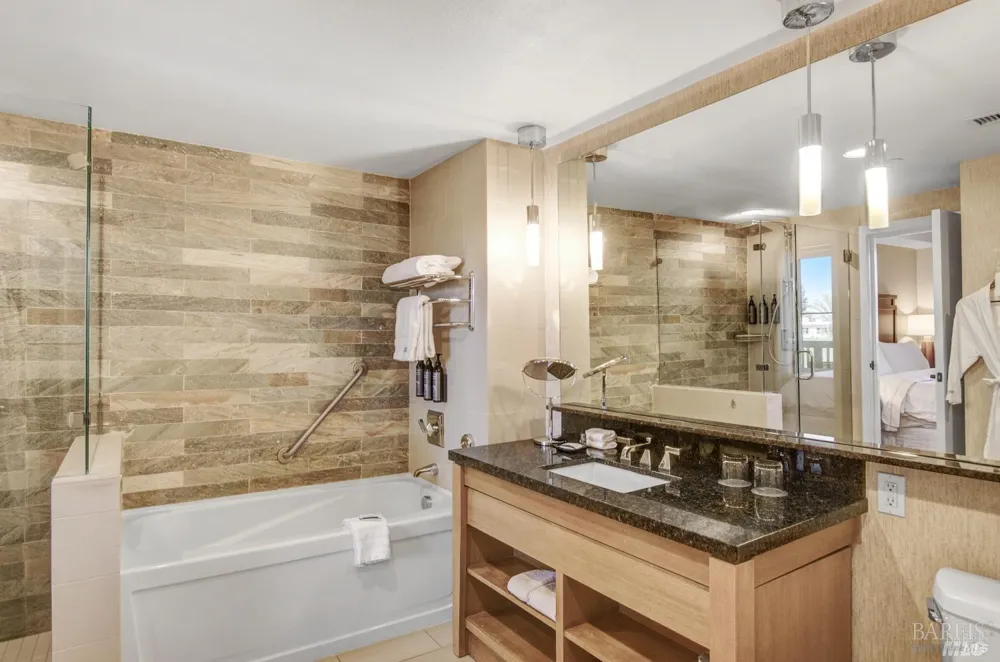 1314 Mckinstry Street ##2083 Napa, CA 94559