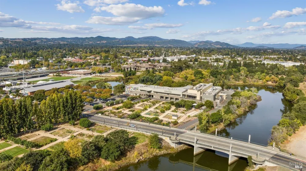 1314 Mckinstry Street ##2083 Napa, CA 94559