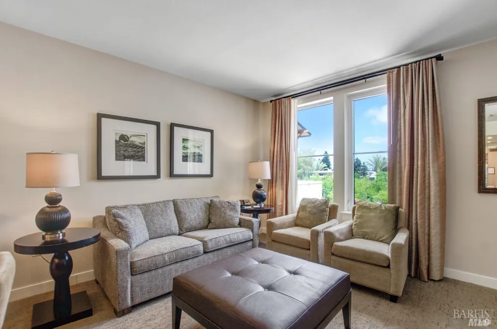 1314 Mckinstry Street ##2083 Napa, CA 94559