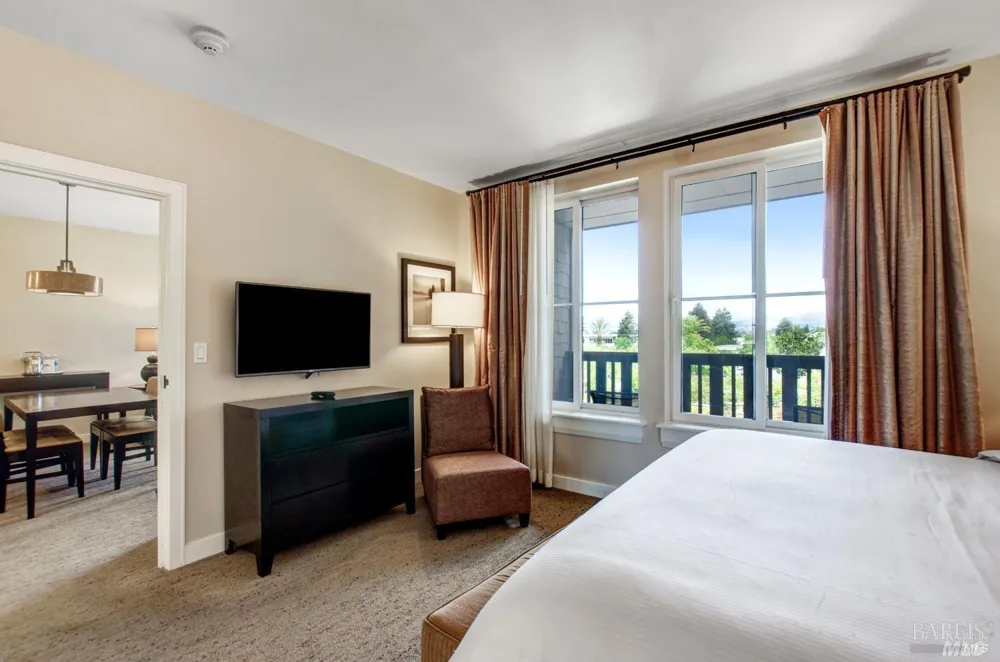 1314 Mckinstry Street ##2083 Napa, CA 94559