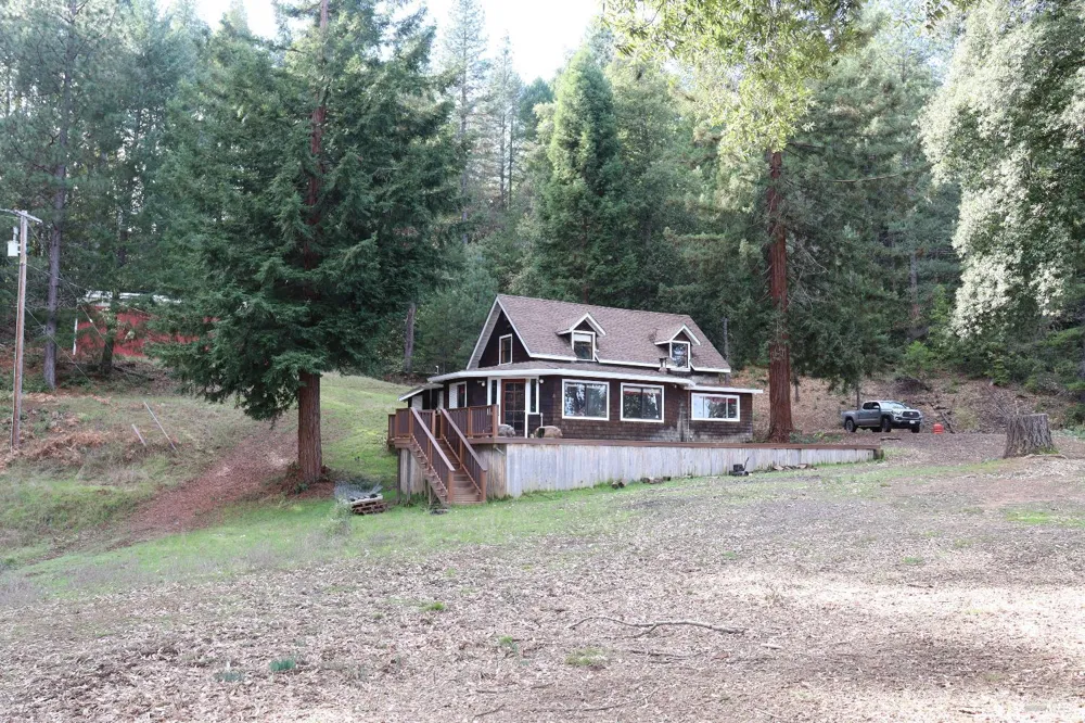 7020 Hearst Road Willits, CA 95490